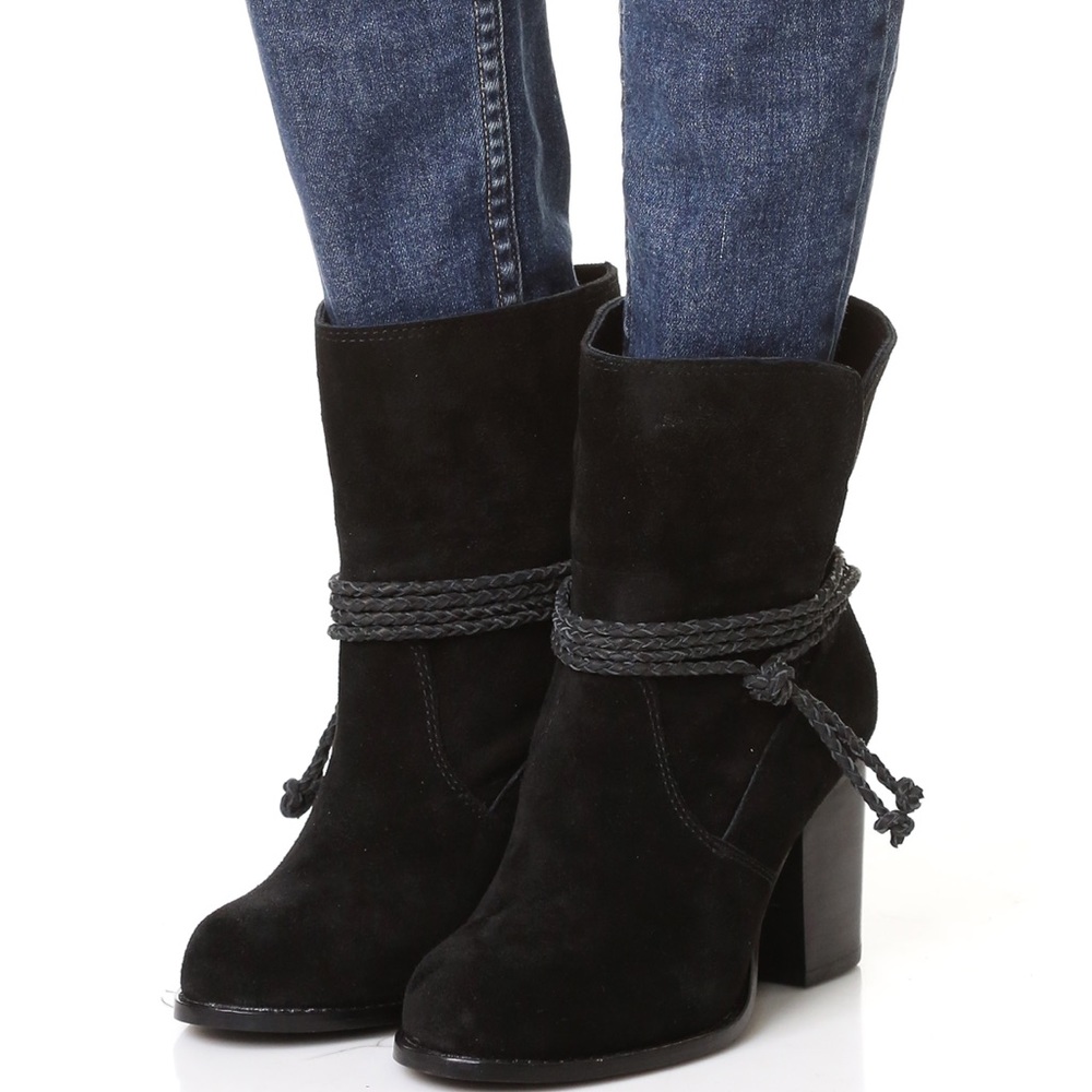 Splendid Black suede Booties